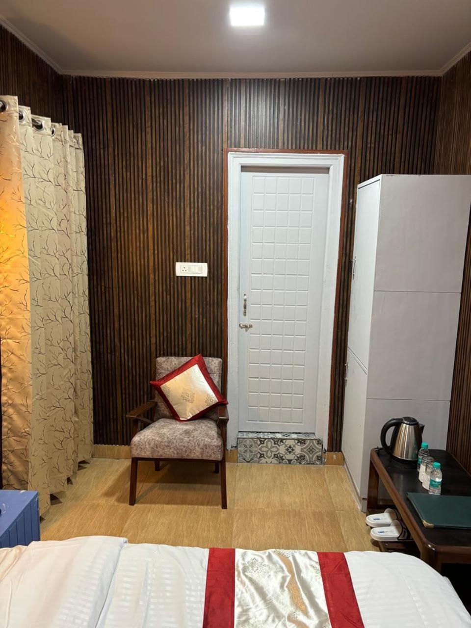 Hotel Amar Mussoorie Luaran gambar