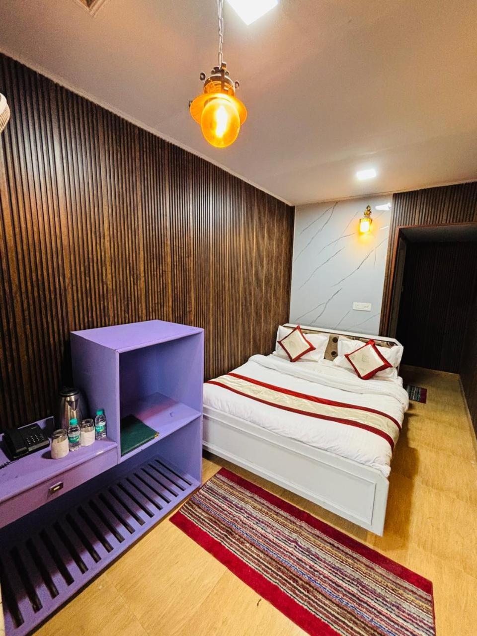 Hotel Amar Mussoorie Luaran gambar