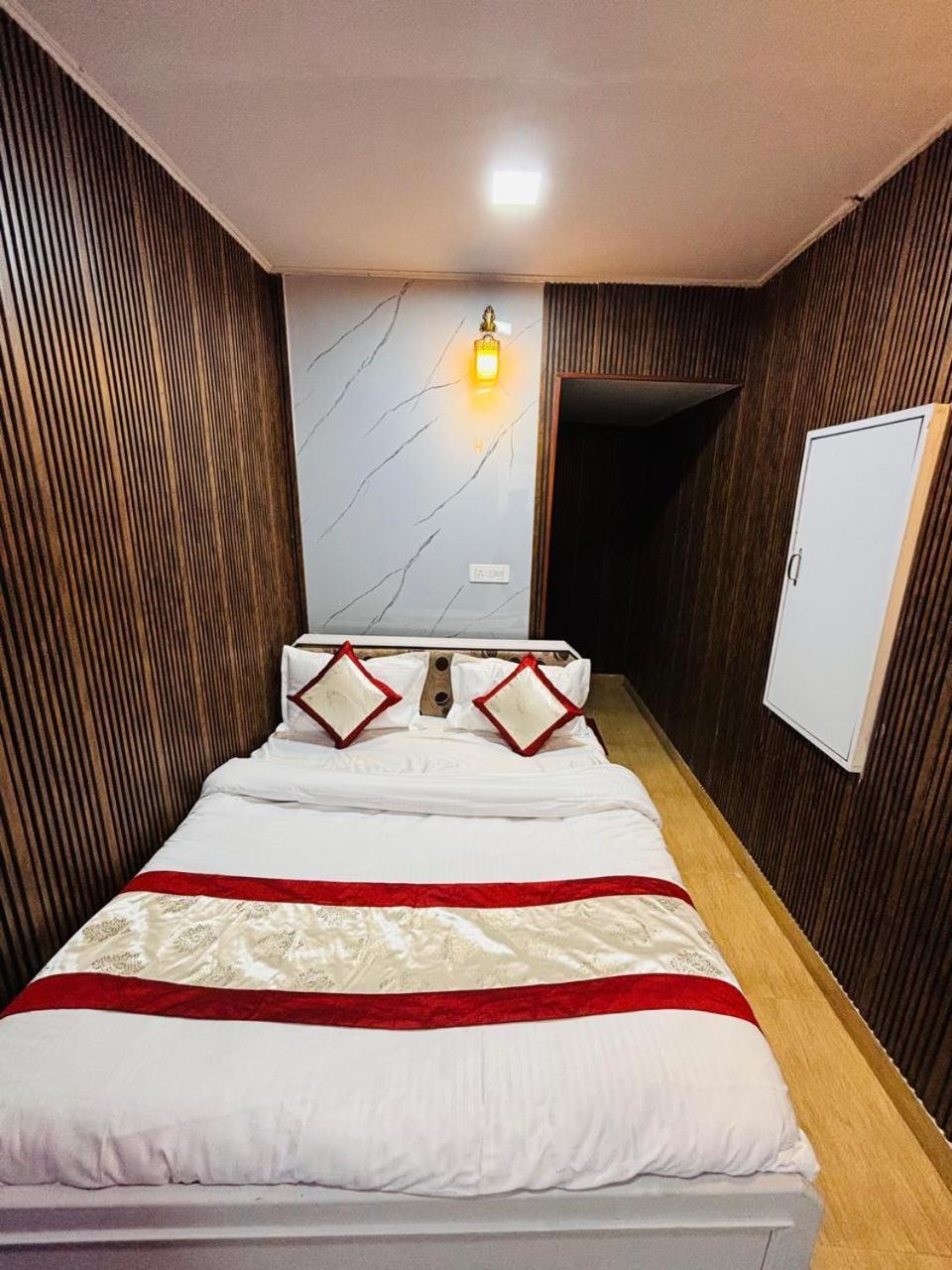 Hotel Amar Mussoorie Luaran gambar