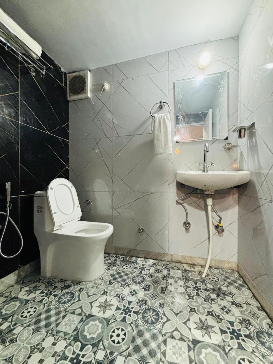 Hotel Amar Mussoorie Luaran gambar