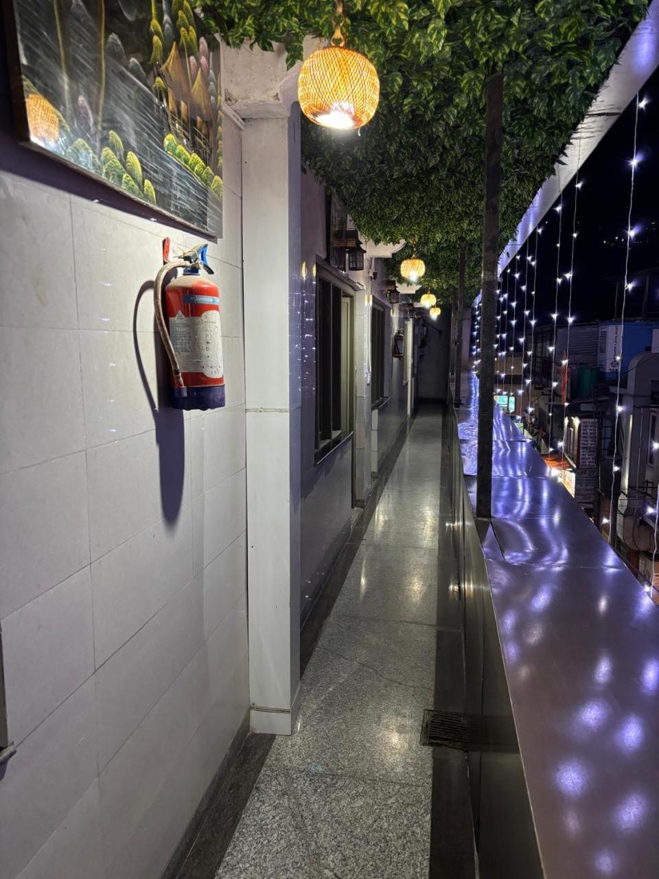 Hotel Amar Mussoorie Luaran gambar
