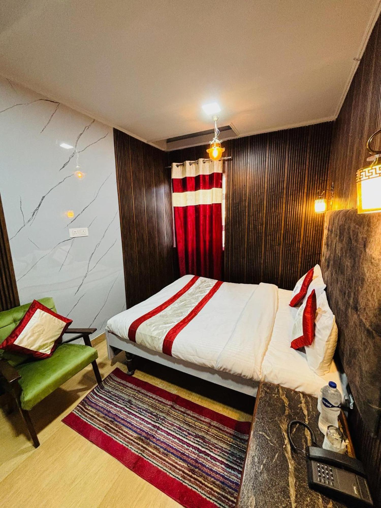 Hotel Amar Mussoorie Luaran gambar
